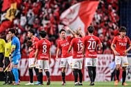 「組長のイメージとは真逆」「良い写真すぎる」ザスパクサツ群馬FW山根永遠がSNSで公開した“師弟写真”が大反響! 移籍発表で「人生を変えるくらいの出会い」と感謝のメッセージの画像
