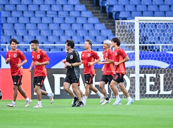 【現地撮】伊東純也のW杯最終予選・中国戦前日のトレーニング写真17枚！ サッカー日本代表の難しい初戦を前に笑顔見せたの画像001