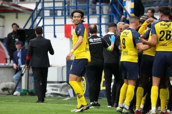 中村敬斗や久保建英にキラーパス！サッカー日本代表の“新DFリーダー”が語った｢恩返しできて良かった｣2年連続の快挙と｢責任を持ってやりたい｣代表でのプレー【ユニオン vs ヘント】激闘PHOTOギャラリー21連写の画像017