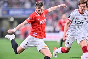 浦和レッズFWキャスパー・ユンカーが緊急総選挙！「無敵家のラーメン」vs「うどん」大好物の行方をサポーターに問う！の画像