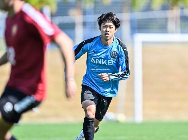 【J1川崎、沖縄キャンプで今季初Jクラブ練習試合に挑む(2)】多くの選手を起用してコンディションやポジション適正の確認行う……昨年とは違った位置で新たな刺激を入れつつのチーム作りの画像