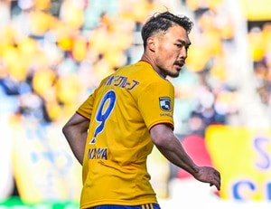 【J2「昇格争いクライマックス」】J1参入プレーオフ出場争いも「超混沌」！4位・ロアッソ熊本、5位・大分トリニータ、6位・ベガルタ仙台も「1試合未消化」の7位・モンテディオ山形、8位・徳島ヴォルティスまで…最終節までドラマ必至!!【戸塚啓のJ2のミカタ】(2)の画像