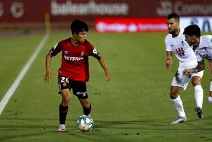 久保建英が切り開く“マジョルカ後”の未来「左利きの右IH」の画像