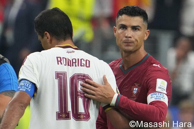 沈黙のラストダンス…41歳C・ロナウドが静かに終えた｢最後のW杯｣！ヤマル擁する優勝候補スペインの前に敗れる【スペイン代表vsポルトガル代表】激闘PHOTOギャラリーの画像009
