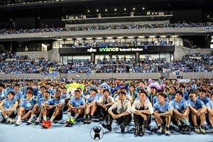 【E―1前最終戦で爆発した「川崎らしさ」が秘めるJクラブの可能性(3)】「どれも全力でやるのがフロンターレ」がクラブのアイデンティティ。選手が協力するからこその「やり切る」気持ちの画像