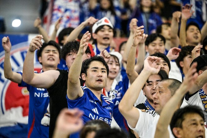 【サポーターアルバム】「横浜F・マリノス―アル・ナスル」サウジアラビア・ジェッダに約700人駆け付け、チームに声援送る！ 現地撮影66枚のサポーターPhotoの画像004