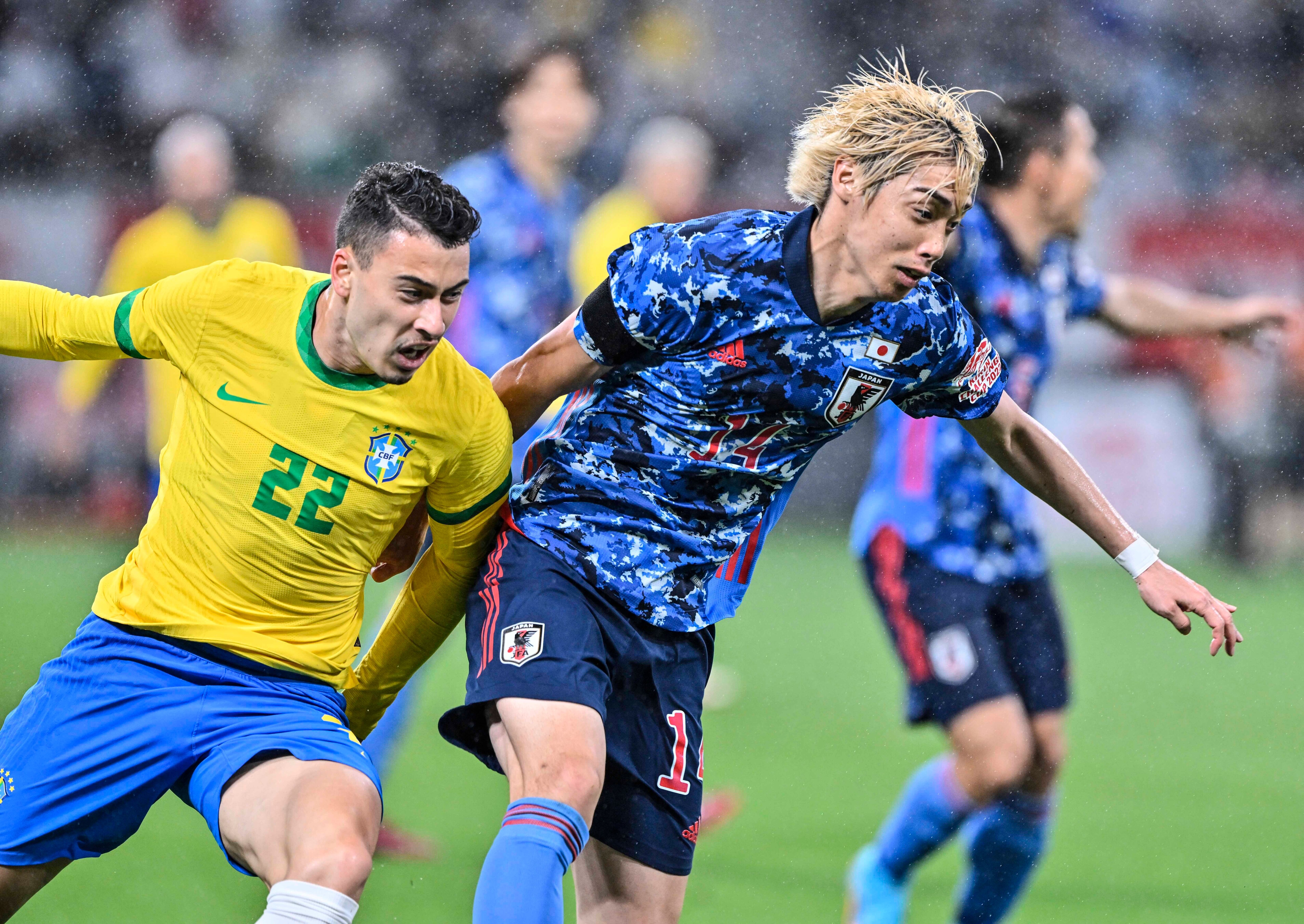 サッカー日本代表 ブラジル代表 戦で見えた 力の差 とは 三笘薫はスタメン起用すべき 伊東純也とともに 5大リーグ で個の力を磨け 長友佑都も このままではベスト8までいけない 動画 概要 日本代表 ニュース サッカー批評web