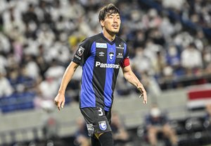 「残留交渉会企画に感涙」芸人たむらけんじがガンバ大阪・昌子源「残留交渉飯会」を開催！ 「服伸びてますやん笑笑」とファンが突っ込む交渉も実らず、鹿島アントラーズ移籍への画像