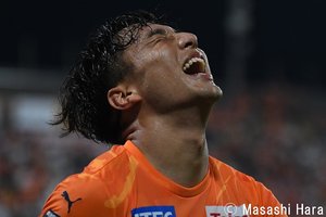 【J1分析】清水・山原怜音のシュートストップ後の「表情」と「ベンチからの声」に感じる上昇の予感【清水エスパルスvs柏レイソル】(2)の画像