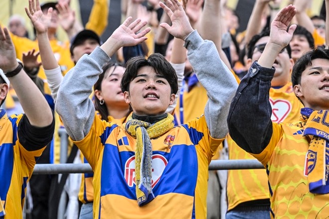 【サポーターアルバム】敵地で完敗も、試合後に大きな声で鼓舞したベガルタ仙台のサポーター写真63枚！ 人数＆声量で圧巻！！「ＲＢ大宮アルディージャーベガルタ仙台」の画像038