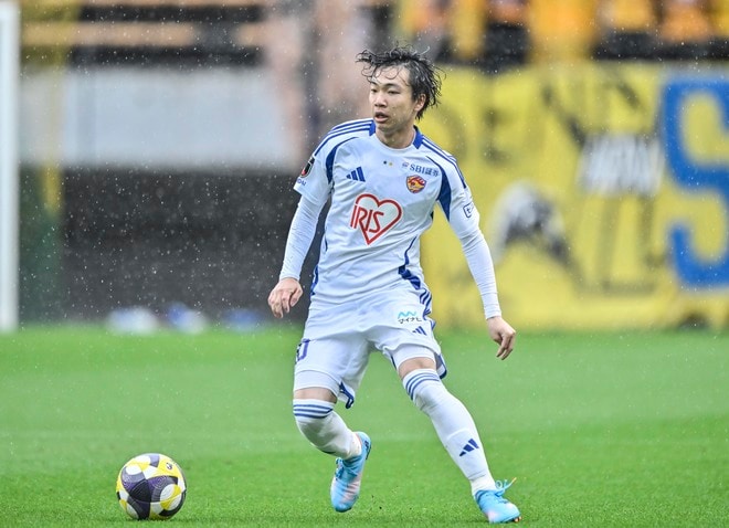 【試合アルバム】ベガルタ仙台がアウェイで迎えた上位対決・千葉戦でのプレー写真63枚！「ジェフユナイテッド千葉ーベガルタ仙台」の画像025