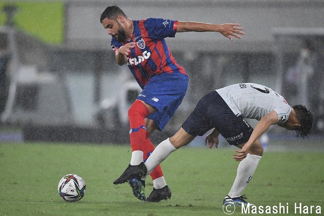 PHOTOギャラリー「ピッチの焦点」【明治安田J1リーグ　第29節　FC東京ｖｓ横浜FC　2021年9月18日　19：03キックオフ】の画像007