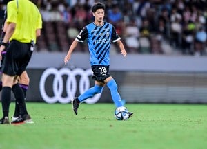 「公式戦デビューしたい」川崎・大関友翔が強める天皇杯・高知戦への意欲。バイエルン戦＆高知戦を「ターニングポイントにしたい」……課題について鬼木監督とのやり取りも明かすの画像