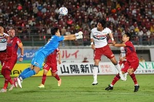 シーズン終了を待たずに引退発表！レノファ山口DF菊地光将の勇退に「歴代所属全クラブのサポーター」から寄せられた感謝の言葉の画像