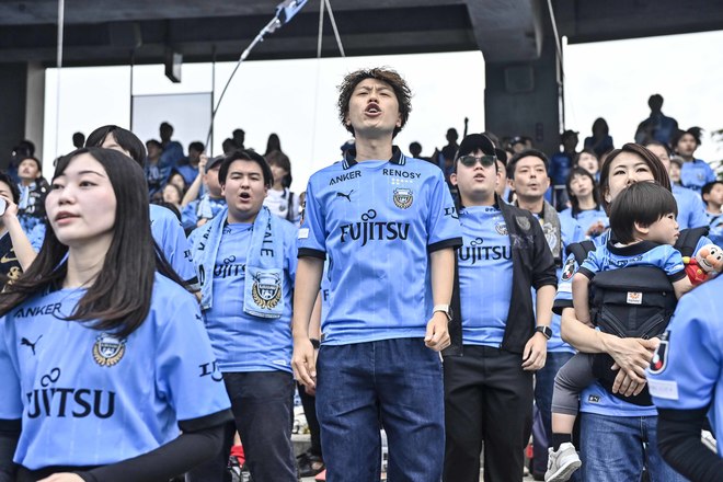 【サポーターアルバム(2)】G大阪戦の執念の同点弾導いた川崎フロンターレのサポーター写真94枚！ Gゾーンからメインスタンドまで撮影「川崎フロンターレーガンバ大阪(2)」の画像094