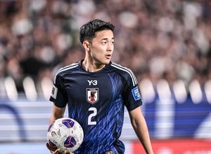 【サッカーもメンタルも過去最強。森保ジャパンの選手が語った深い話(1)】菅原由勢が語ったプレミアリーグの選手が求める“お金以上のもの”とは……途中出場でも先発でも見せたい自らの価値の画像