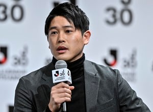 「感激です」「朝から泣いてます」内田篤人氏が古巣シャルケのスタジアム初訪問で、「感動の映像＆写真」が公開！ 「現役選手みたい〜!!」など、興奮の声が上がるの画像