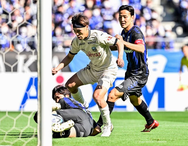 川崎、G大阪に初勝利献上！ 昨年FC東京戦以来となる今季最小のシュート4本で完敗。同じ本数でもゴール前で迫力を出せず…終盤は2人少ない9人での戦いにの画像