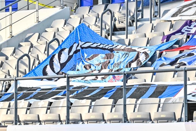 【サポーターアルバム】サッカー日本代表の中国戦完封勝利を支えたサポーター写真63枚！ 韓国・龍仁に駆け付けた現地観客席ショット「日本代表ー中国代表」の画像017