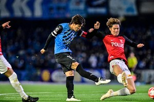 川崎、浦和に悔しい引き分け！ 主将・脇坂泰斗が決定機創出＆永長鷹虎・高井幸大の10代コンビ躍動も、ルヴァン3戦未勝利＆等々力で未勝利の画像