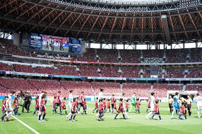 絶対エース｢美しい｣完璧オーバーヘッド、日本代表の至宝｢悔しい｣試合後、それでも｢気になる｣鈴木優磨のパンツ【鹿島アントラーズvs川崎フロンターレ】国立決戦PHOTOギャラリー25連写の画像001