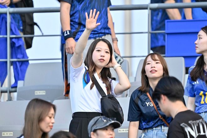 【サポーターアルバム】サッカー日本代表の韓国戦勝利を支えたサポーター写真95枚！ 韓国・龍仁に駆け付けた熱い声援ショット「日本代表ー韓国代表」の画像052
