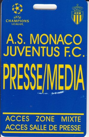 後藤健生の「蹴球放浪記」第164回「ミニ国家を訪れる」の巻(2)総人口の半分を収容できる南野拓実がプレーするモナコのスタジアムの画像