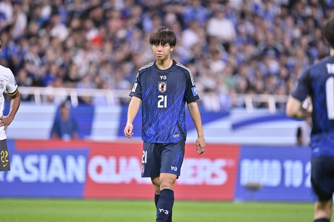 【森保ジャパンがW杯最終予選初戦で得た収穫(1)】慎重を期す森保監督に、初招集の若手を即起用させた高井幸大のスゴみ……「すごく笑顔を浮かべていました。顔が引きつってもおかしくないのに」の画像004