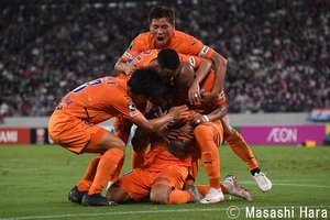 清水のカルリーニョス・ジュニオが「万感の今季初ゴール」後にしばらく天を見上げていた理由【FC東京ｖｓ清水エスパルス】(1)の画像