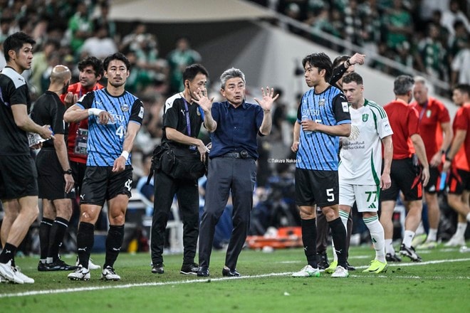 【川崎フロンターレアルバム】ACLE決勝で両SBとして奮闘した佐々木旭の写真40枚！ 試合後に見せた放心状態が表す、すべてを注ぎ込んだ姿「アル・アハリー川崎フロンターレ」の画像019