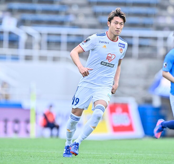 【J2第32節プレビュー「3強総力戦」】首位・横浜FCは「中3日」で4位・ファジアーノ岡山と上位バトル!3位・ベガルタ仙台、ザスパクサツ群馬戦「勝点3」のカギは「FW陣が握る」!!【戸塚啓のJ2のミカタ】(1)の画像