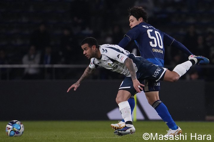 神戸は苦しみ、町田は耐えた…中東の強豪を沈黙させた｢押し込まれることを嫌がらない｣強さ【ACLE準優勝・町田が示したアジア制覇への課題と可能性】(2)