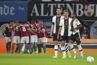 「笑うしかない」!! 元サッカーイタリア代表FWフランチェスコ・トッティのスーパーゴールに「再脚光」! ローマの王子様が決めた「衝撃だった」と話題の圧巻ダイレクトボレー弾【動画】の画像