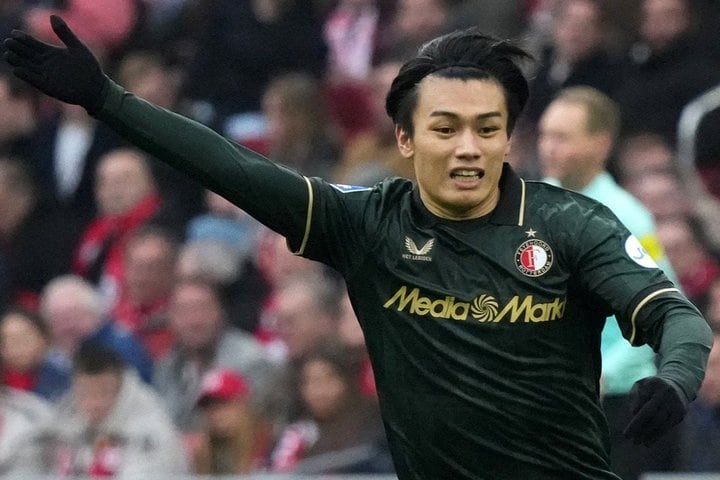 ｢こんな可愛いママおるんか｣日本代表エース上田綺世のモデル妻、韓国発トレンド“ハッシュカット”で美人度アップ｢天才的に似合ってます｣絶賛の嵐