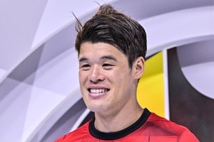 ｢双子かと｣元サッカー日本代表・酒井宏樹＆ヤクルト・塩見泰隆、激似ツーショットが沸騰｢どっちがどっち？｣ファン大混乱の画像