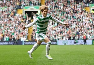 古橋亨梧の2ゴールを｢臨場感あふれる｣角度で堪能!｢たまらない｣ピッチレベルでの映像…地元メディアからも｢絶賛の嵐｣!サッカー日本代表FWが決めた｢先制弾｣と｢スーパーボレー弾｣とは?【動画】の画像