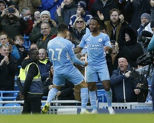 ｢時が止まった？｣カンセロの｢魔法のような｣右足アウトサイドのスルーパスにスターリングが完璧に合わせる!マンチェスター・シティの「華麗すぎる先制ゴール」とは?【動画】の画像