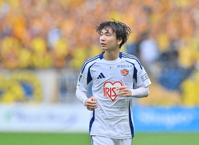 【試合アルバム】ベガルタ仙台がアウェイで迎えた上位対決・千葉戦でのプレー写真63枚！「ジェフユナイテッド千葉ーベガルタ仙台」の画像040