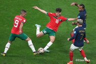 「日本代表戦で傲慢な態度」浅野拓磨とのマッチアップで”特徴的な走り方”を見せたドイツ代表DFアントニオ・リュディガー、英メディアによる「ワールドカップ期待外れイレブン」に選出! クリスティアーノ・ロナウドやケビン・デ・ブライネらとともに名を連ねるの画像