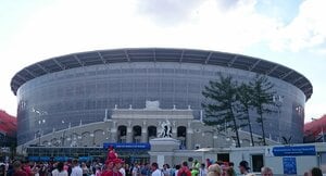 後藤健生の｢蹴球放浪記｣第286回｢新スタジアムに残された“記憶”｣の巻(2)U-20日本代表がW杯を戦ったチリ首都スタジアムに書かれた｢日本のスポーツ界｣が心に刻みたい言葉の画像