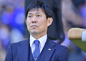 「イラクの1ミリ!?」日本代表の2失点目の“タッチライン際”にファン注目！「イラク版三笘の1ミリならぬアハメドの1ミリ」「あそこはイエロー貰ってでも」との声の画像