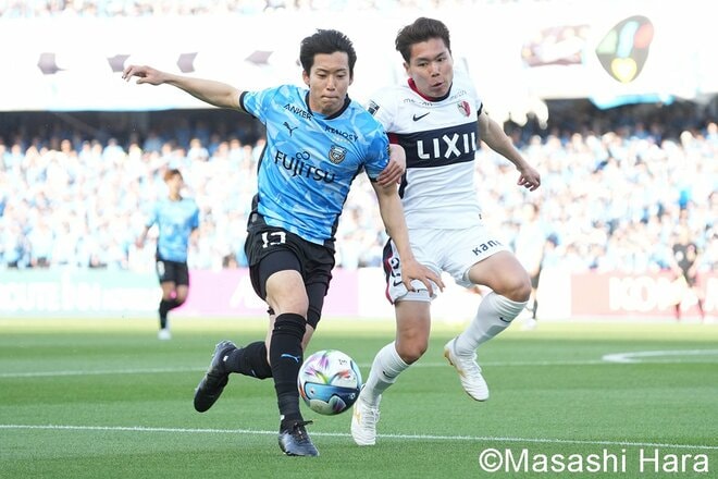 “王者”鹿島の貫禄2発！ 耐えた前半から“10分間の転調”鈴木優磨＆レオ・セアラ弾で敵地・川崎での完封勝ち！今季8勝目で90分無敗継続！ 明暗分けた鬼木達、長谷部茂利の両指揮官【川崎フロンターレvs鹿島アントラーズ】激闘PHOTOギャラリーの画像002