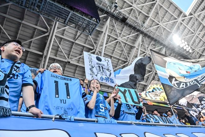 【サポーターアルバム】敵地で勝利を掴んだ川崎フロンターレのサポーター写真75枚！ 圧巻の応援で勝ち越し導く「サンフレッチェ広島ー川崎フロンターレ」の画像051