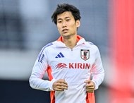 「なにその謎仮面」大学2年生が急転移籍、オランダ1部NEC加入動画に興奮とツッコミ!「こんな入団ムービー作ってくれるんだ」「怖いしちょっとダサいなw」などの声の画像