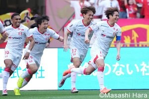 元サッカー日本代表が｢東海ダービー｣で激突！　エース乾貴士ら清水攻撃陣を名古屋｢19歳イケメン新星｣が完封【清水エスパルスvs名古屋グランパス】PHOTOギャラリーの画像