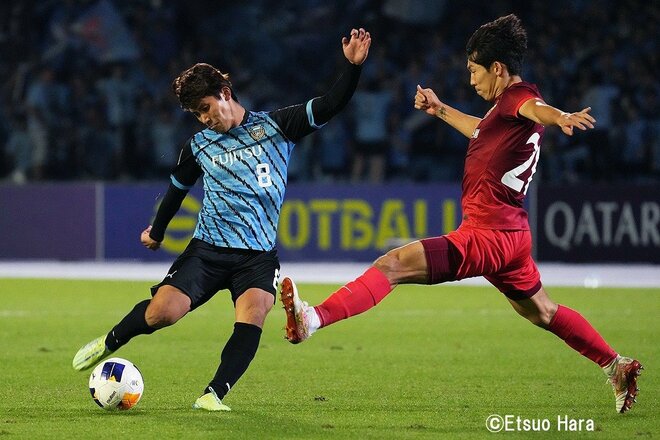 元ブラジル代表擁する上海海港に快勝｢クラブの未来につなげるために｣チームを去る鬼木達監督がサポーターに約束した｢一つでも多い白星｣【川崎フロンターレvs上海海港】原悦生PHOTOギャラリー｢サッカー遠近｣の画像001