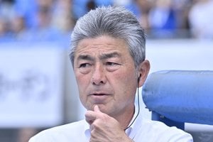 長谷部茂利監督にとって4得点よりも重要だった｢4失点｣、計8ゴールの｢最高の試合｣で繰り返された判断ミス【川崎VS柏戦が示した｢横パス｣の危険性】(1)の画像