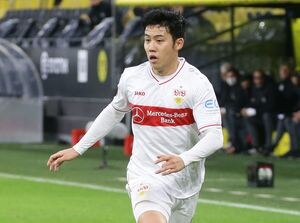 独シュトゥットガルト・遠藤航が身をもって示す「ボランチの必須条件」の画像