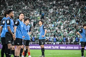 【川崎フロンターレアルバム】ACLE決勝での高井幸大の写真41枚！ フル出場も敗れ、試合後には涙を見るなど悔しさを露わに「アル・アハリー川崎フロンターレ」の画像