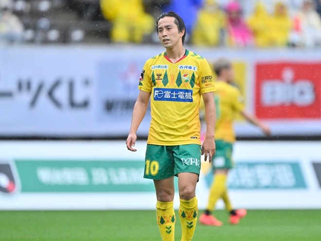 【試合アルバム】ジェフユナイテッド千葉のベガルタ仙台戦でのプレー写真49枚！「ジェフユナイテッド千葉ーベガルタ仙台」の画像012